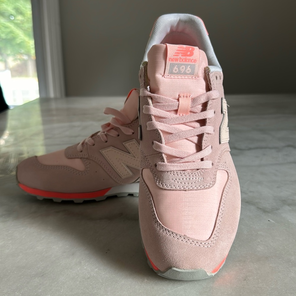 NEW BALANCE